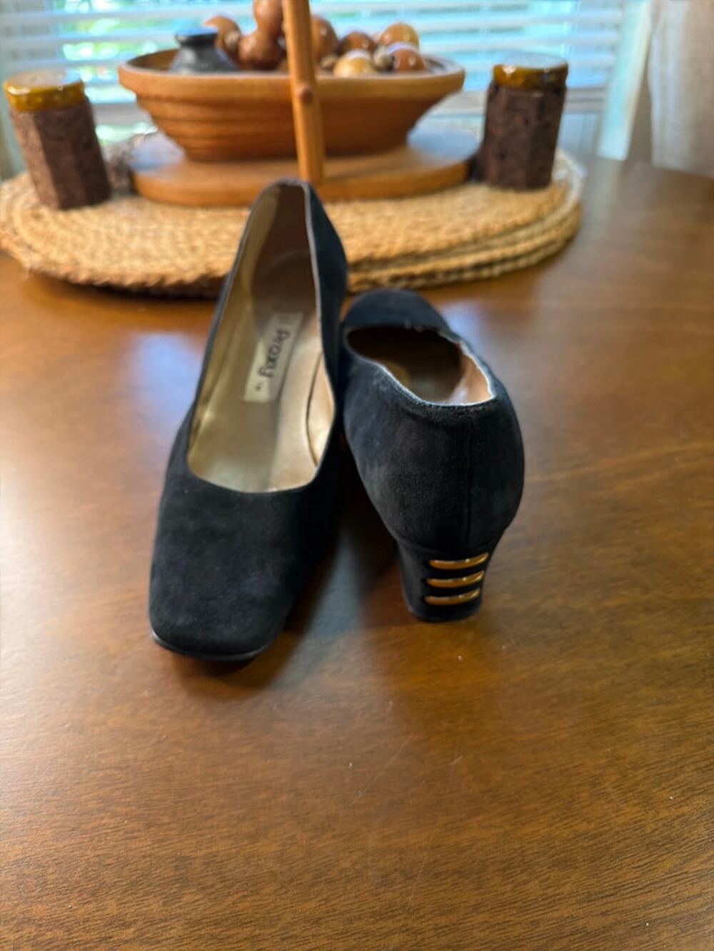 Proxy black genuine suede square to pump 8N 512
